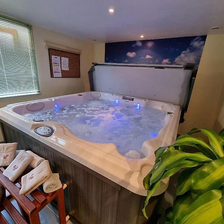 Gite Bruyere, 2 A 5 Personnes Avec Salle De Jeux Et Spa Dans La Residence Ventron Luaran gambar